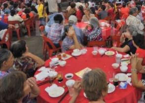 1378466991-celebration-dinner-marks-end-of-hungry-ghost-festival-in-kuala-lumpur_2598173